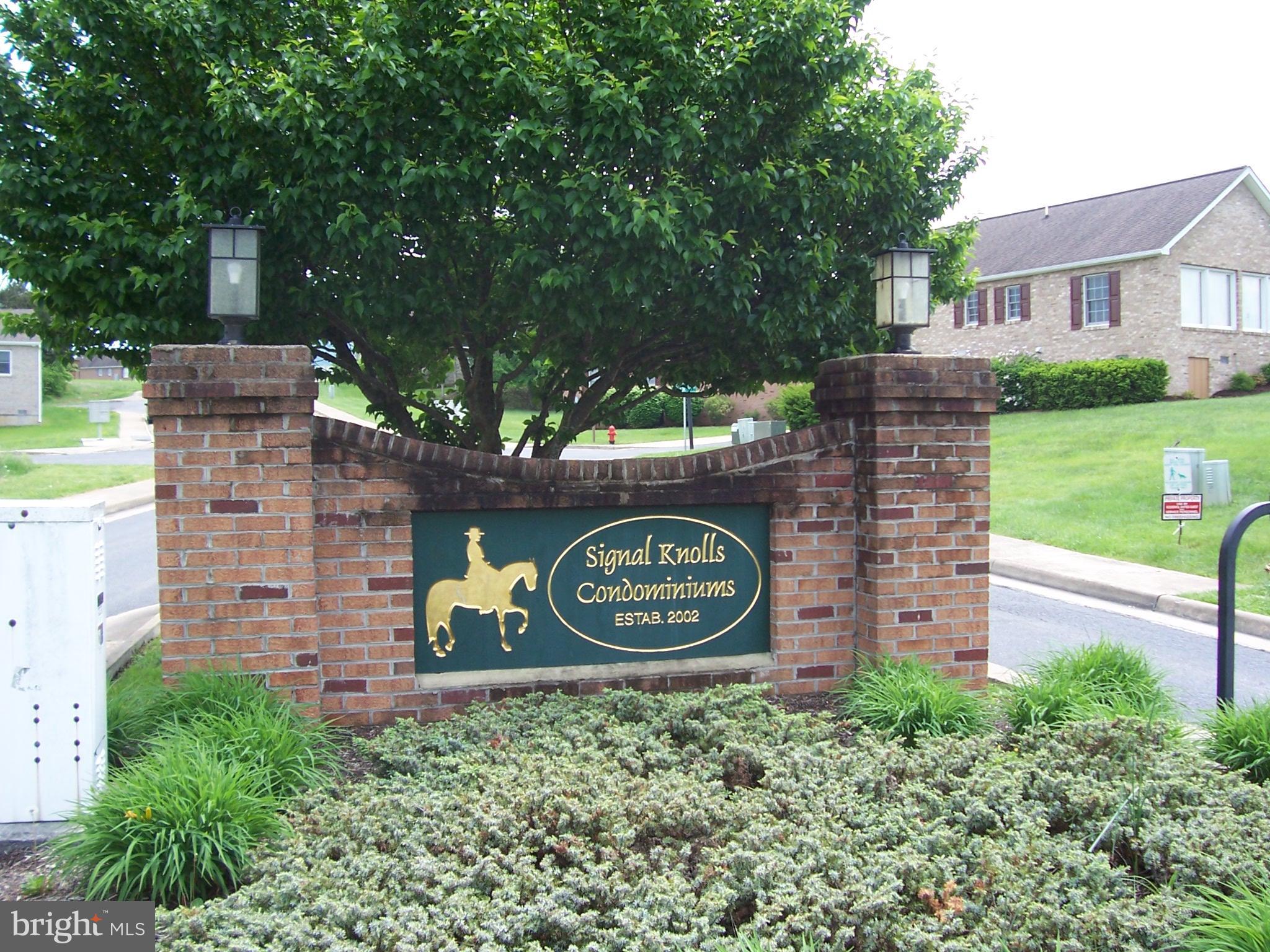 SIGNAL KNOLLS - Residential