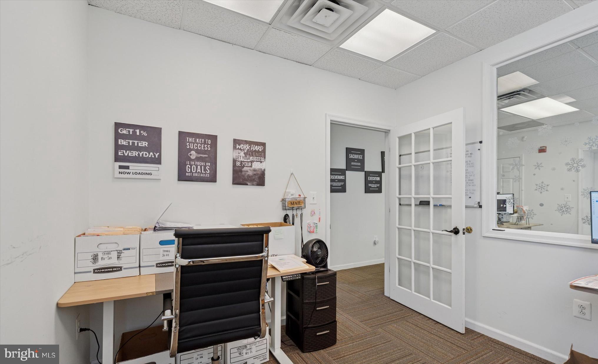 CHESTNUT HILL - Commercial Sale