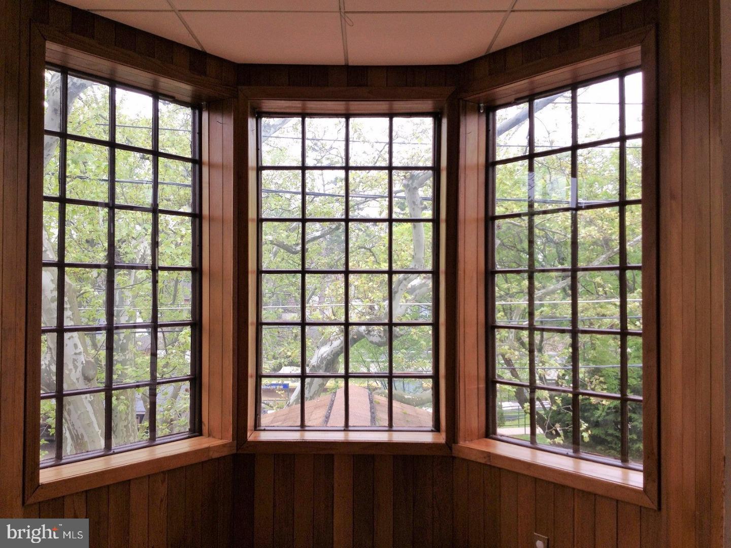 CHESTNUT HILL - Commercial Sale