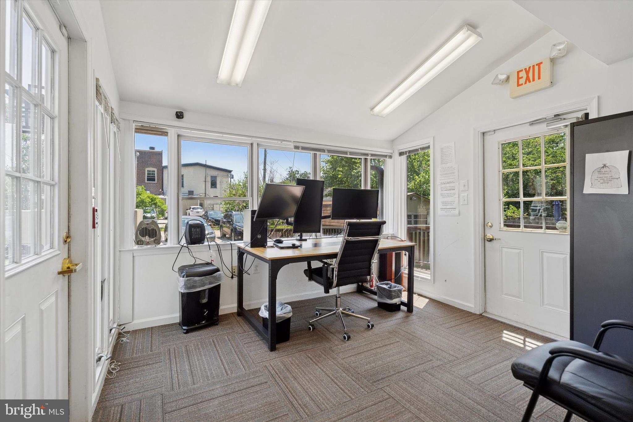 CHESTNUT HILL - Commercial Sale