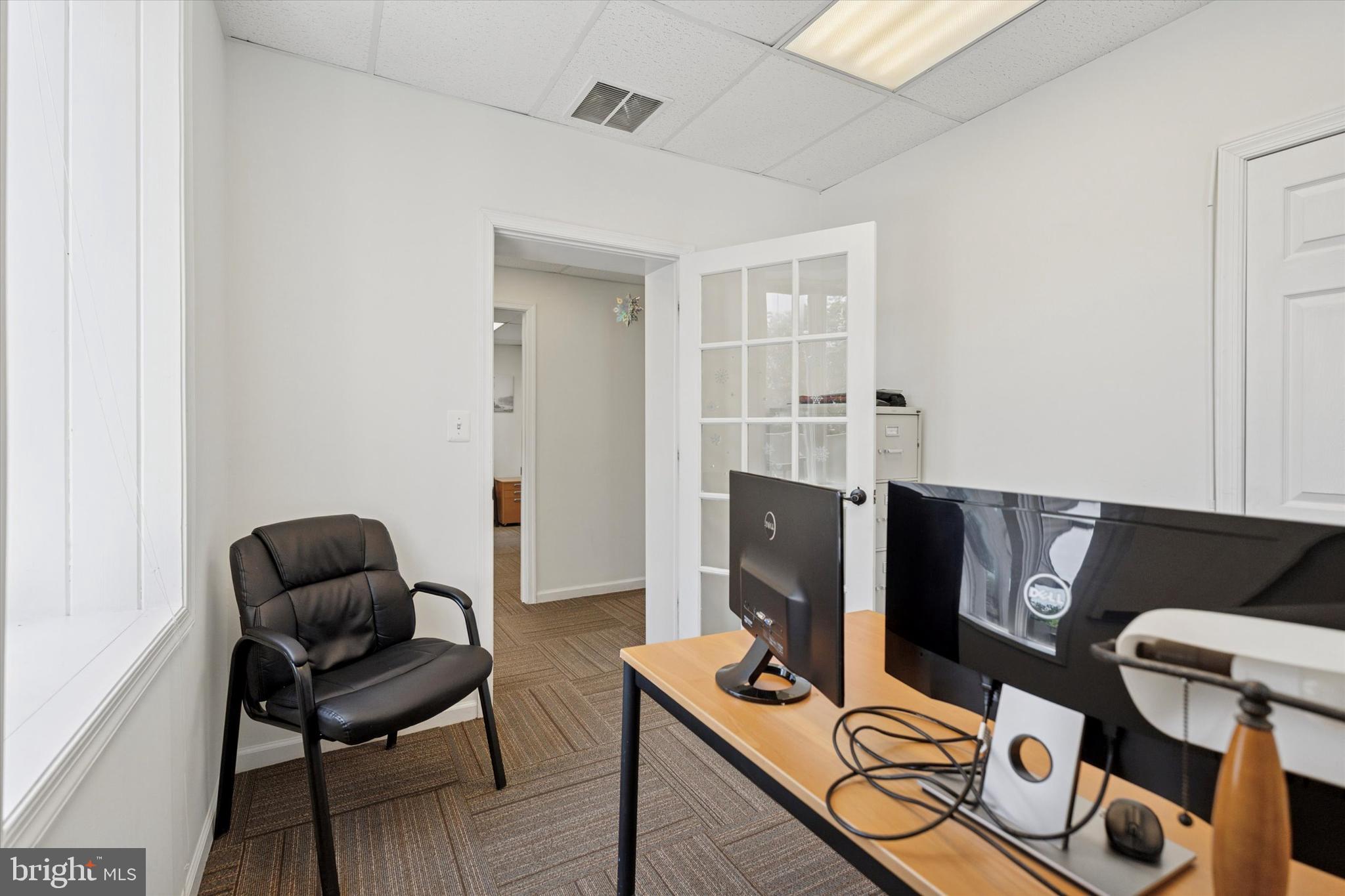 CHESTNUT HILL - Commercial Sale