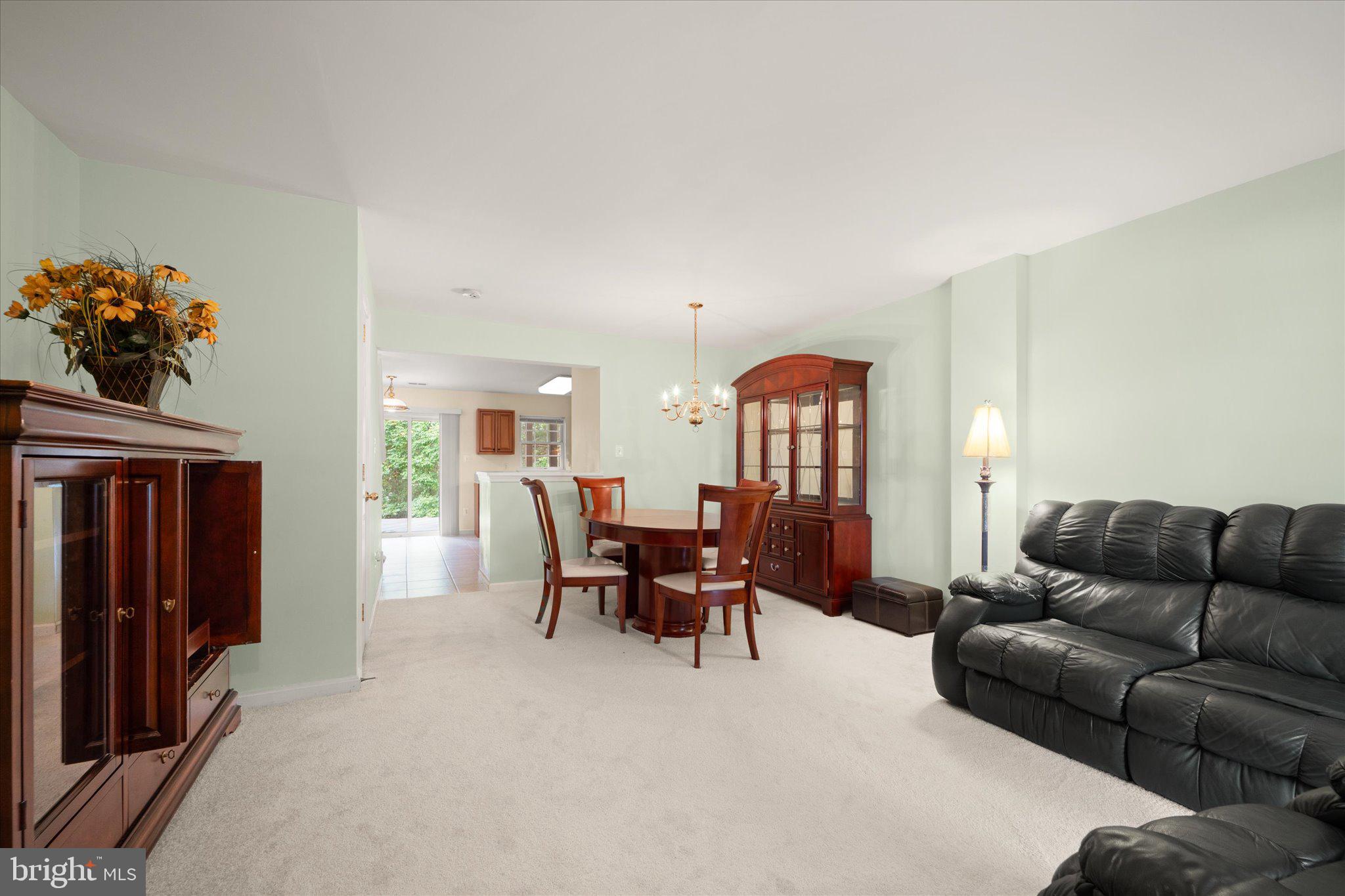 8878 STABLE FOREST PLACE