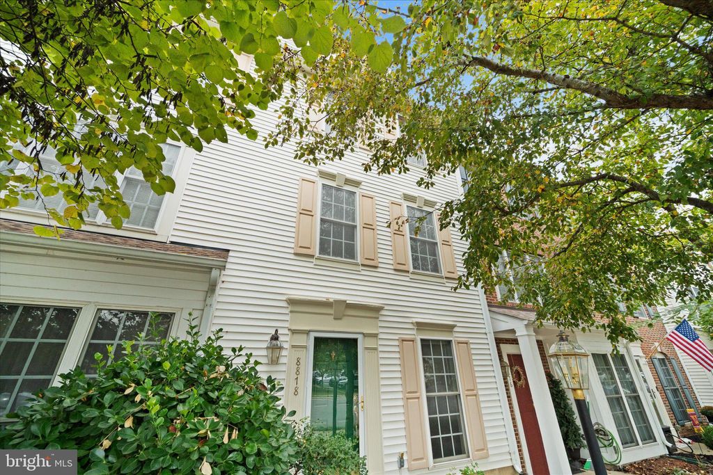 Photo of 8878 Stable Forest Place, BRISTOW, VA 20136 (MLS # VAPW2105302)