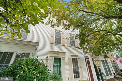8878 STABLE FOREST PLACE BRISTOW VA 20136