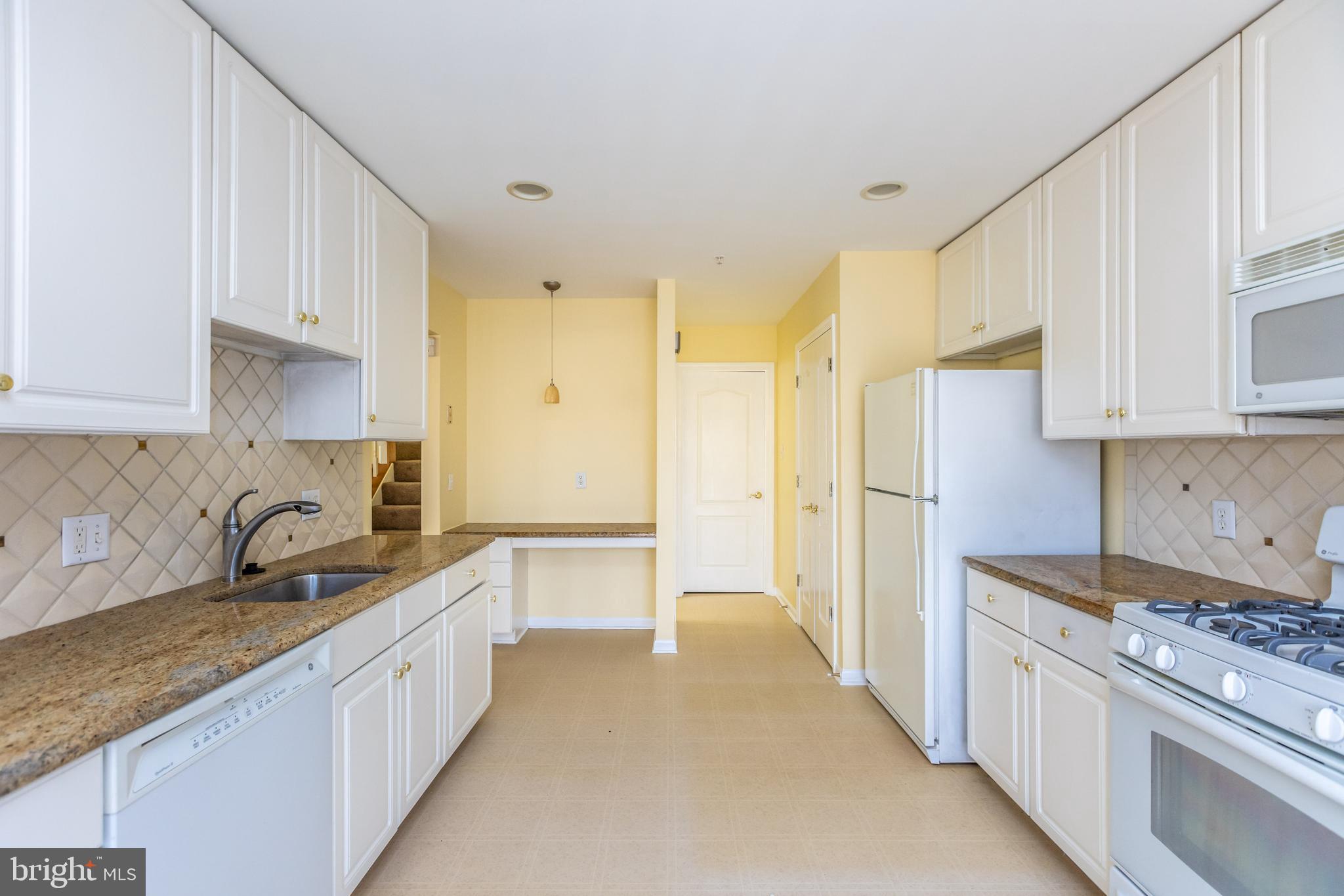 ANDOVER - Residential Lease