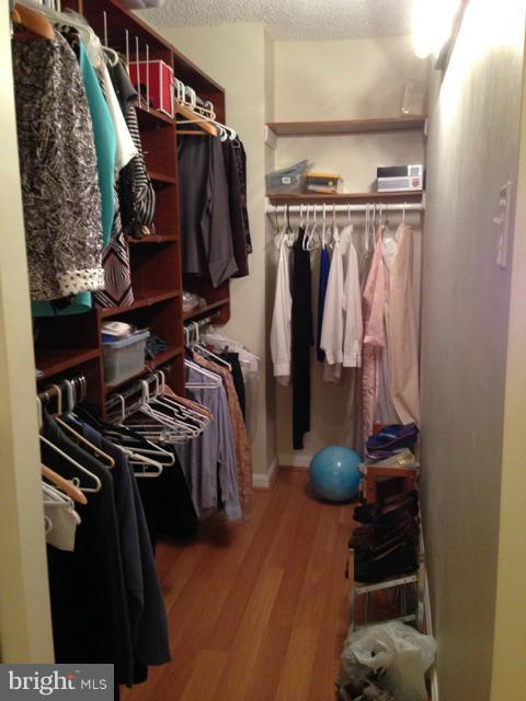 REGENCY AT MCLEAN - Residential Lease