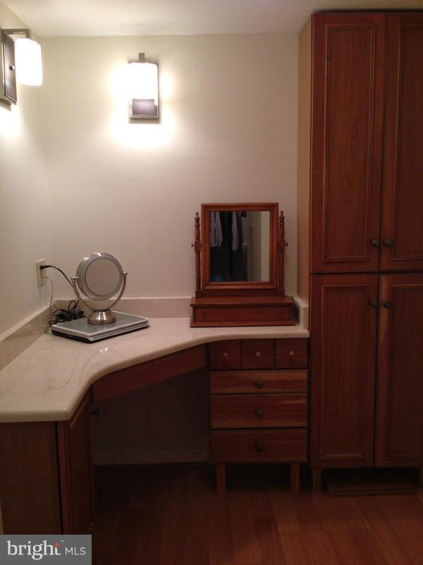 REGENCY AT MCLEAN - Residential Lease