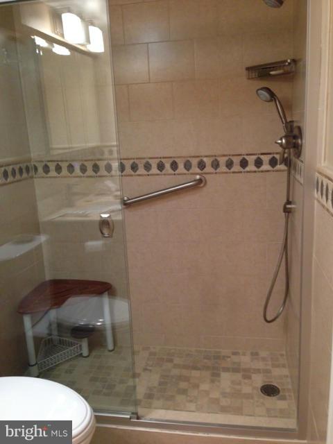 REGENCY AT MCLEAN - Residential Lease