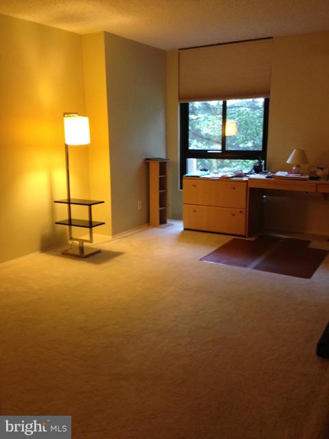 REGENCY AT MCLEAN - Residential Lease