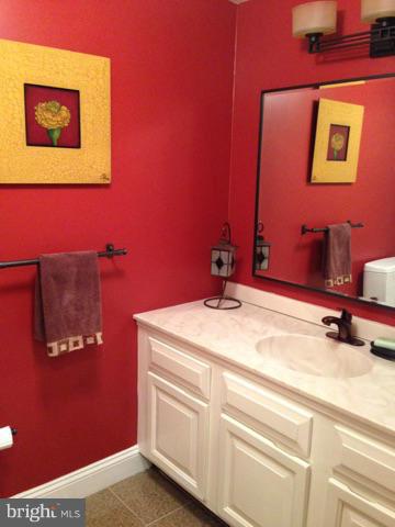 REGENCY AT MCLEAN - Residential Lease