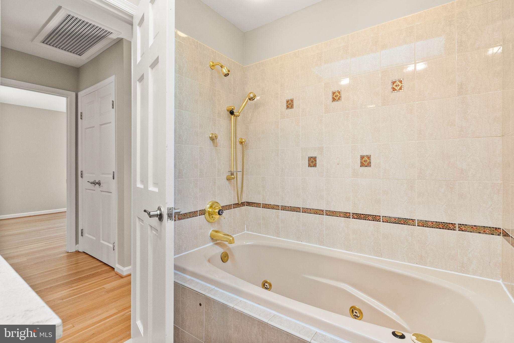 HILLBROOK FOREST - Residential