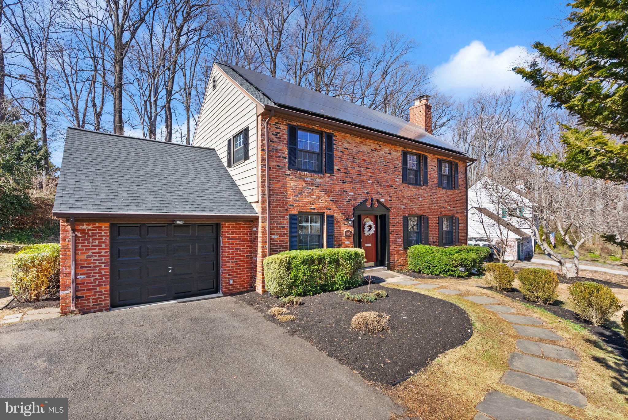 HILLBROOK FOREST - Residential