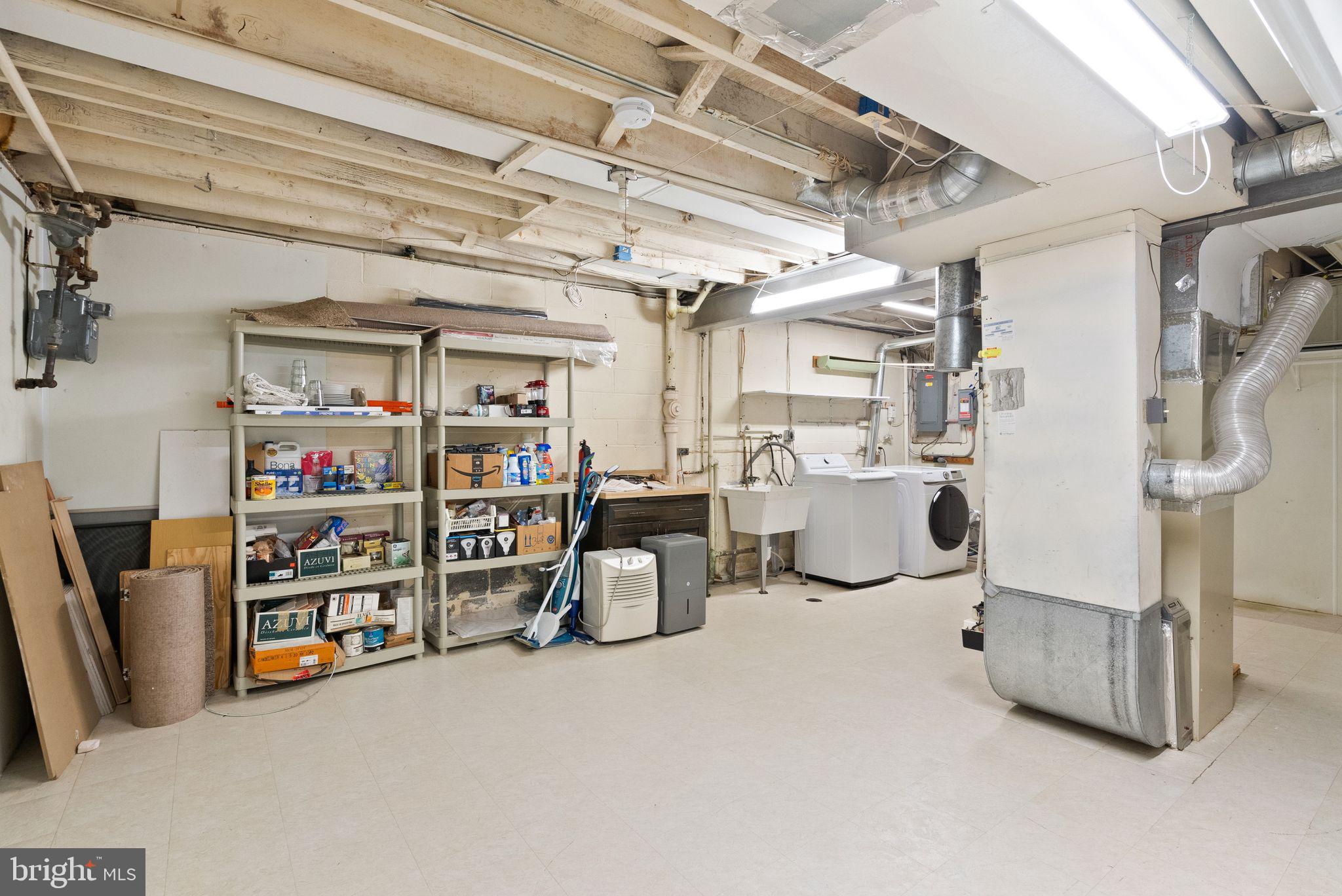 HILLBROOK FOREST - Residential