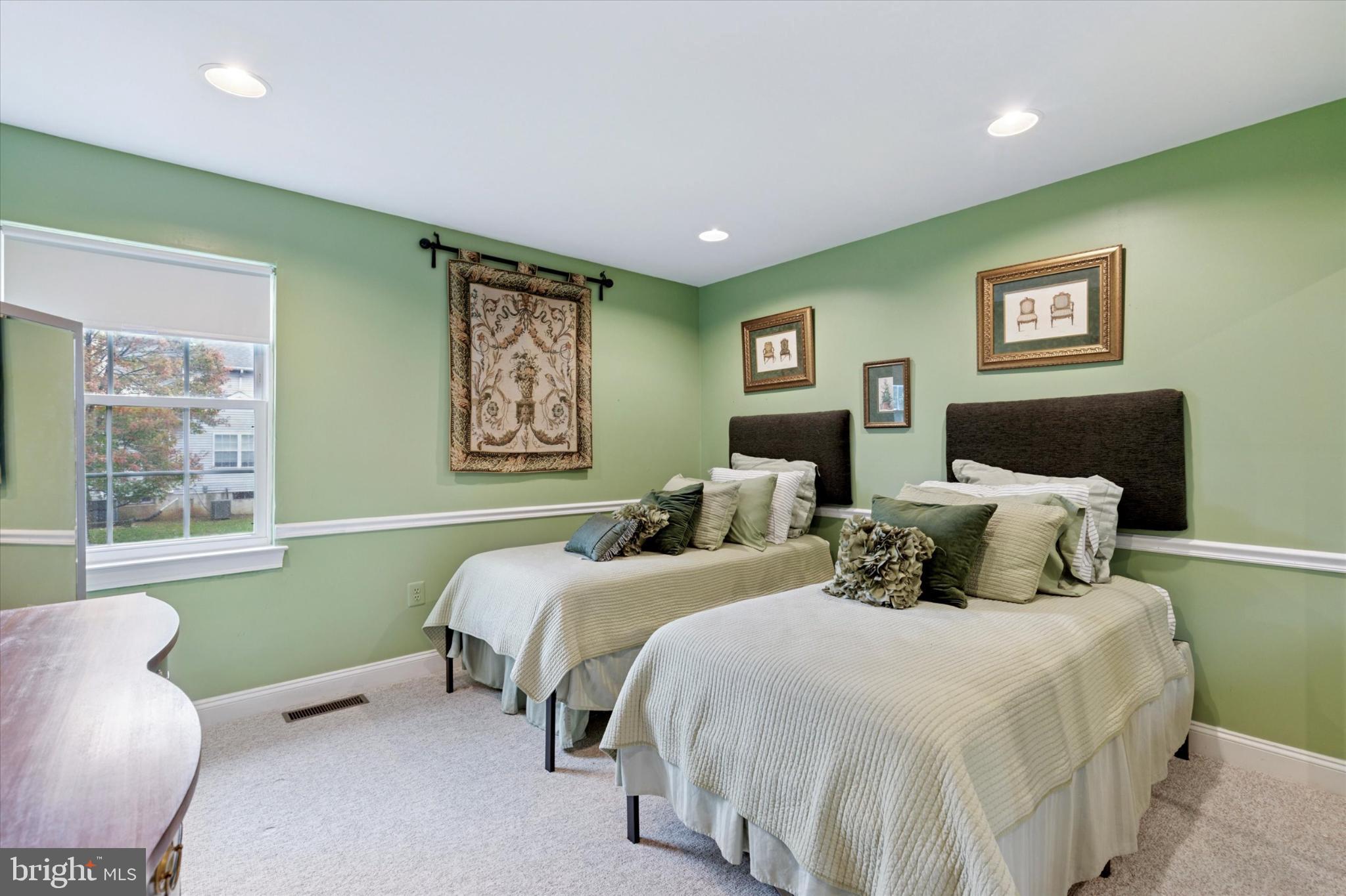 MONTGOMERY GREENE - Residential