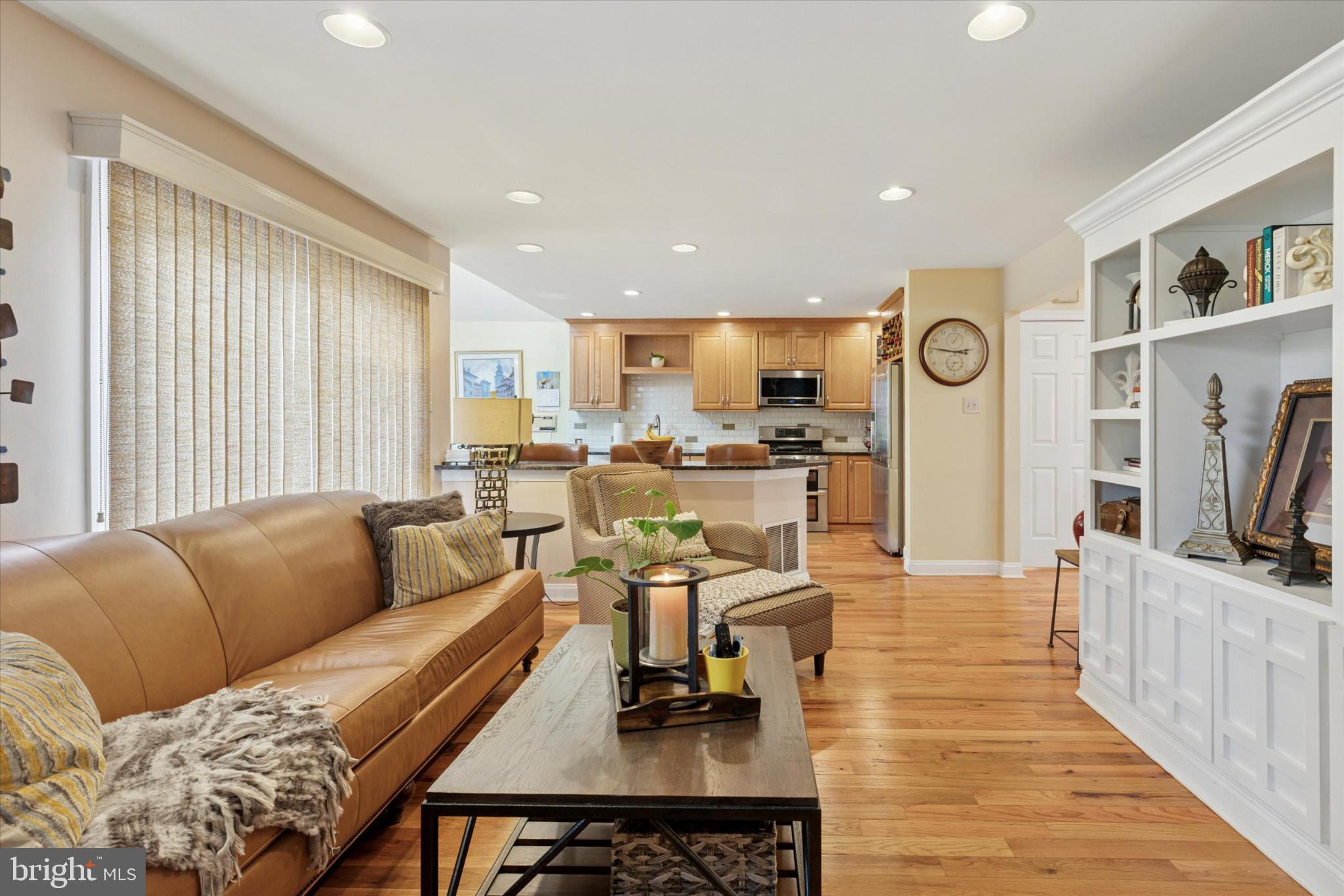 MONTGOMERY GREENE - Residential