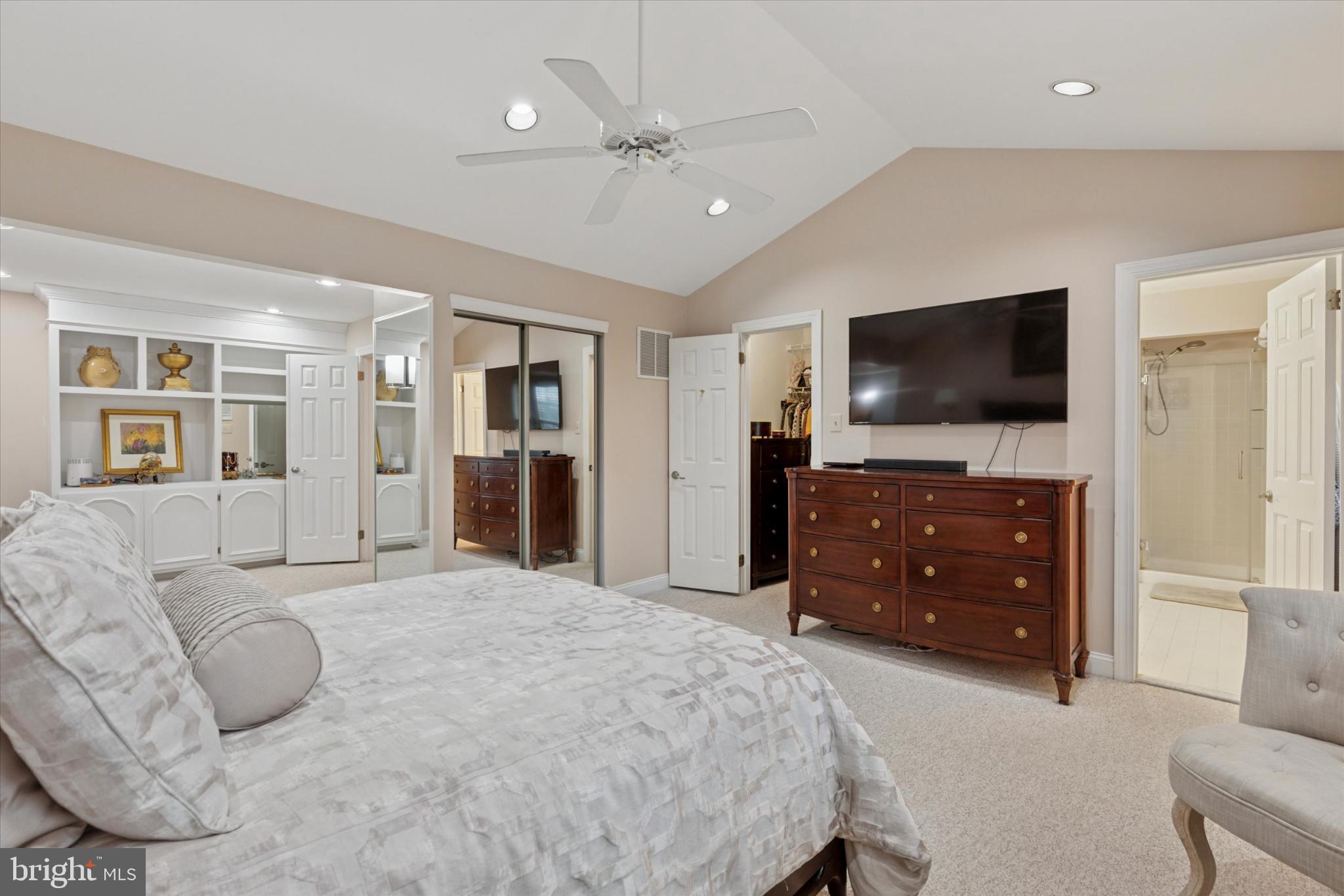 MONTGOMERY GREENE - Residential