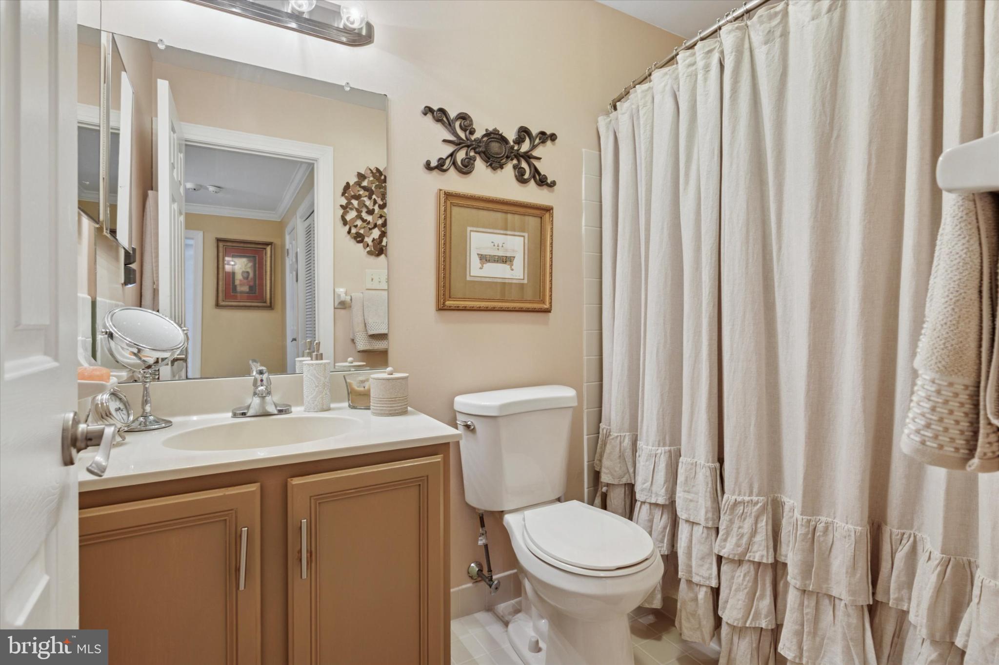 MONTGOMERY GREENE - Residential