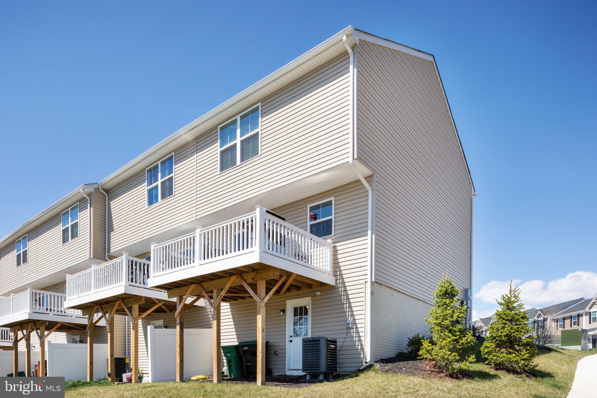 CEDAR SPRING - Residential Lease