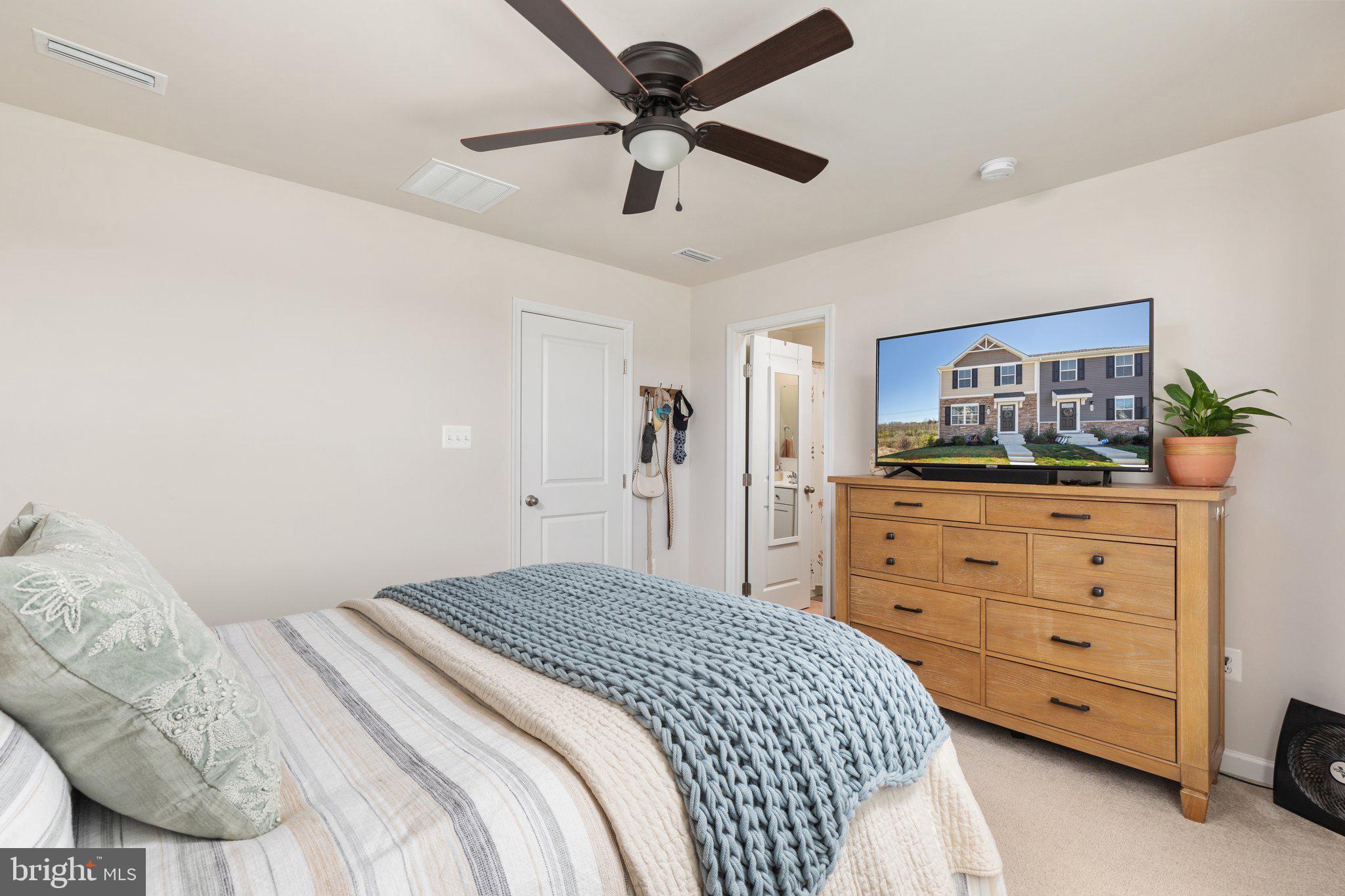 CEDAR SPRING - Residential Lease