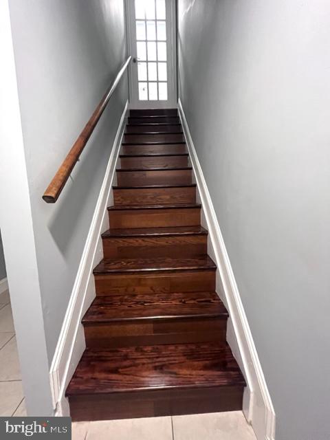 PINEWOOD HILL - Residential