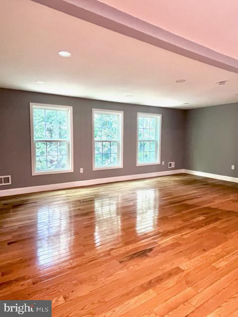 PINEWOOD HILL - Residential