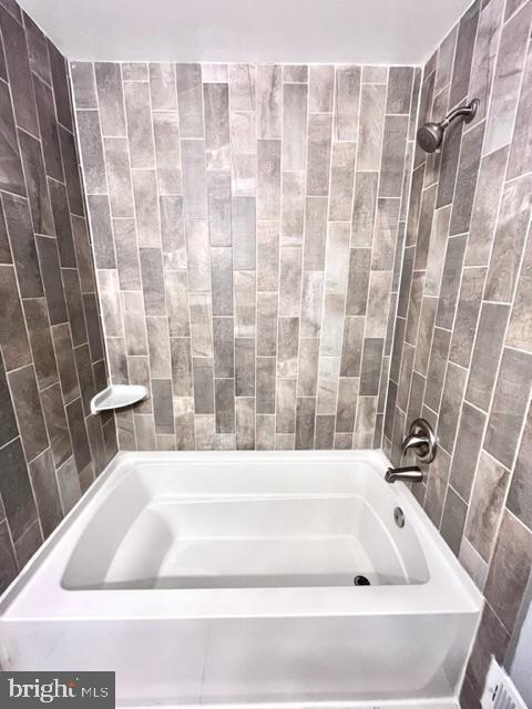 PINEWOOD HILL - Residential