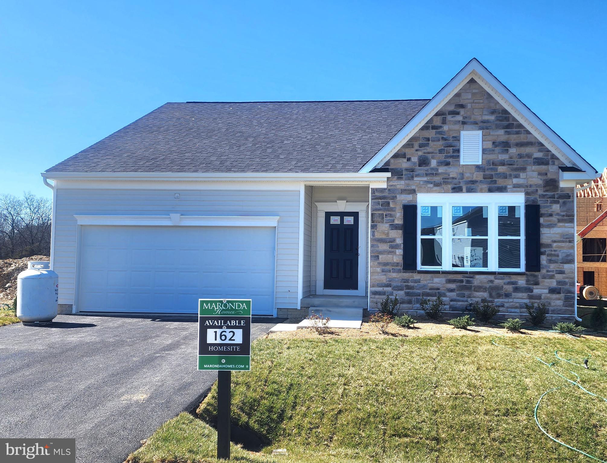 SOUTH BROOK - Residential