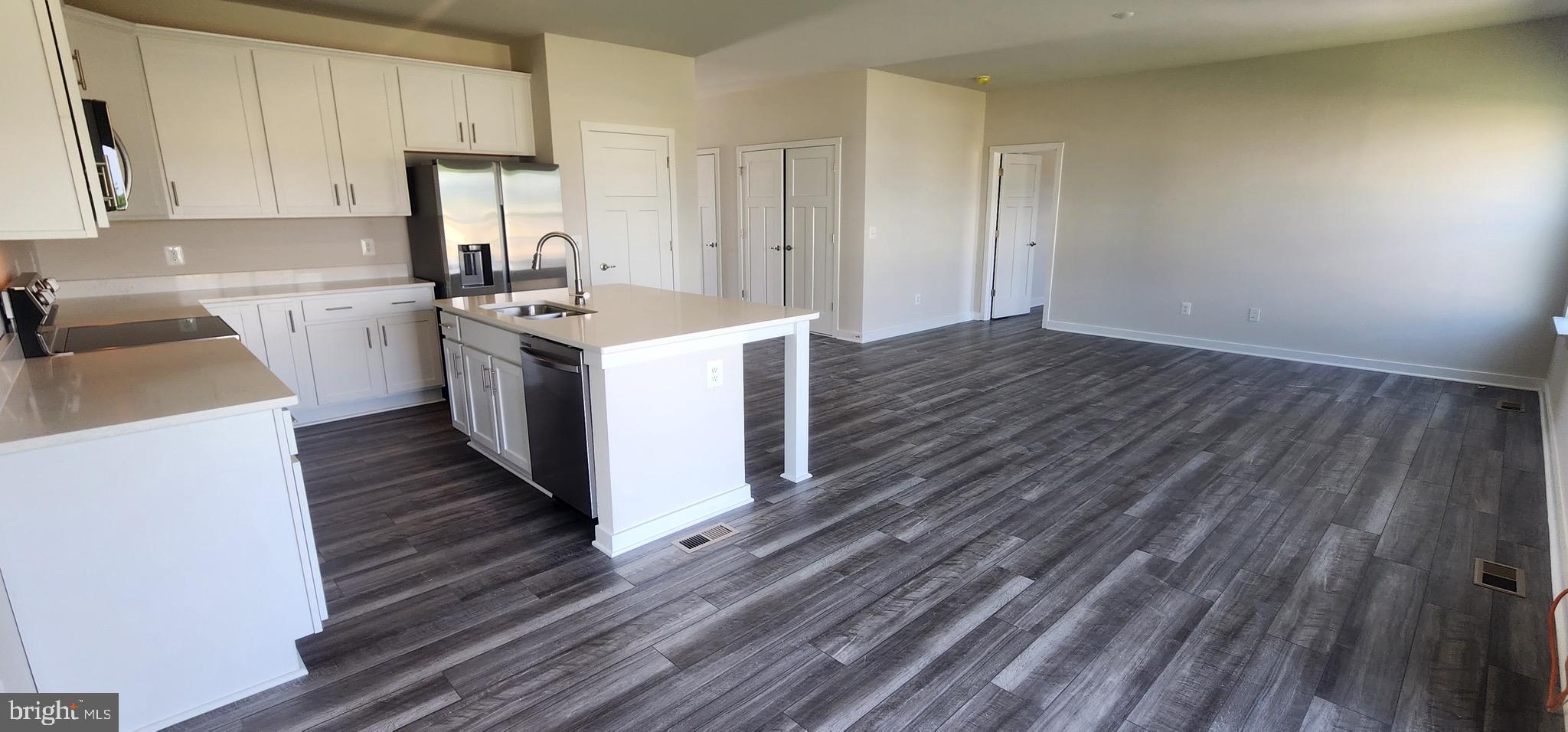 SOUTH BROOK - Residential