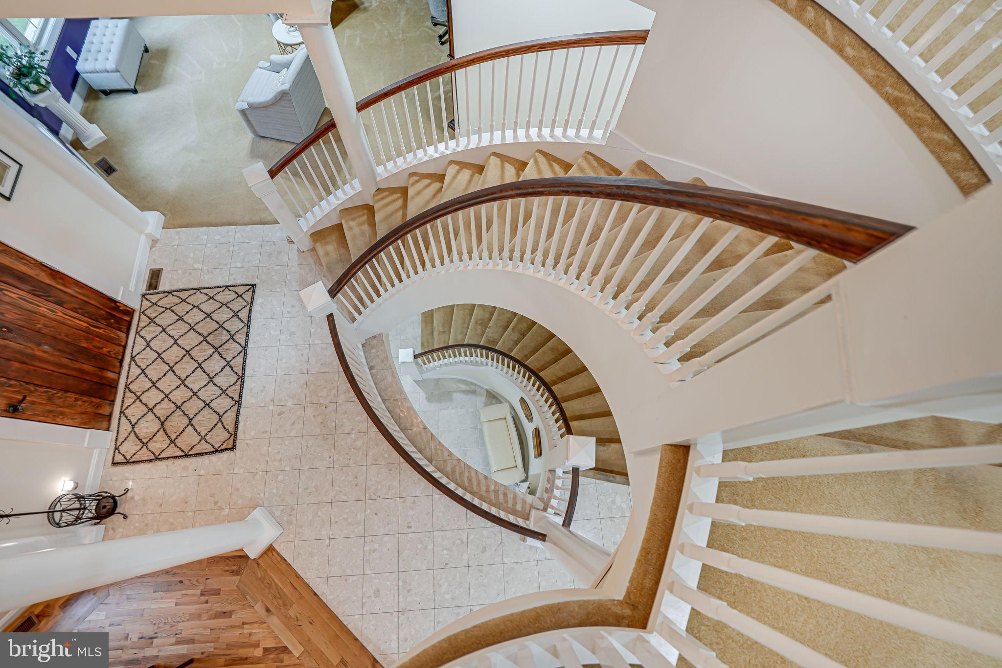 SEVEN LAKES - Residential