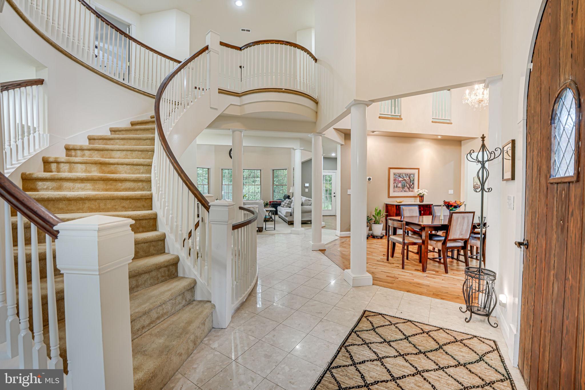 SEVEN LAKES - Residential