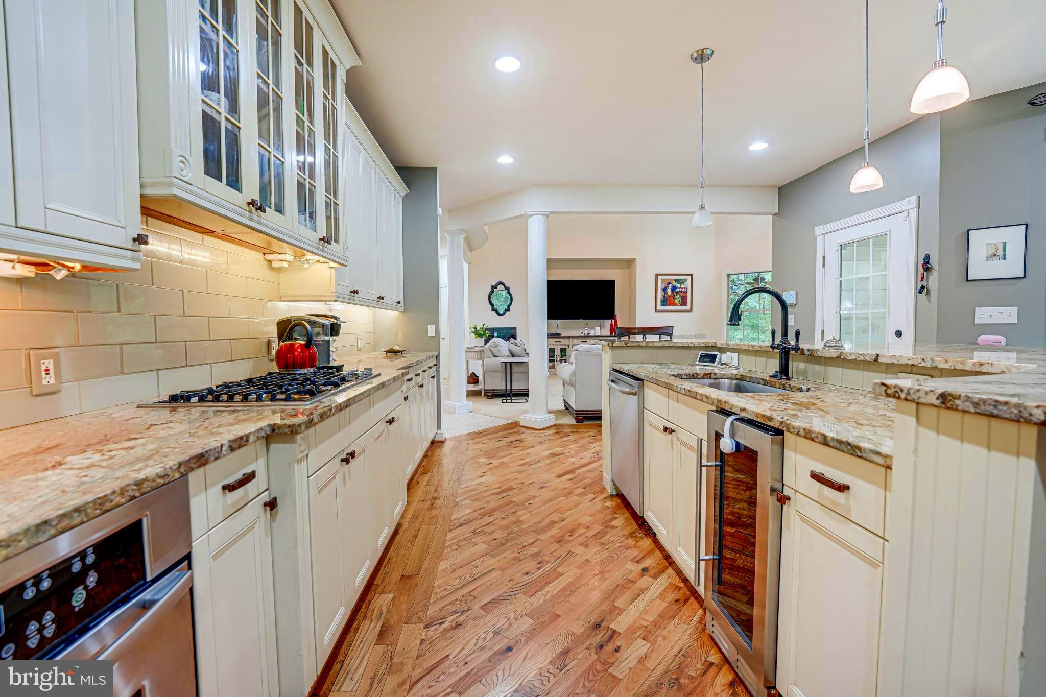 SEVEN LAKES - Residential