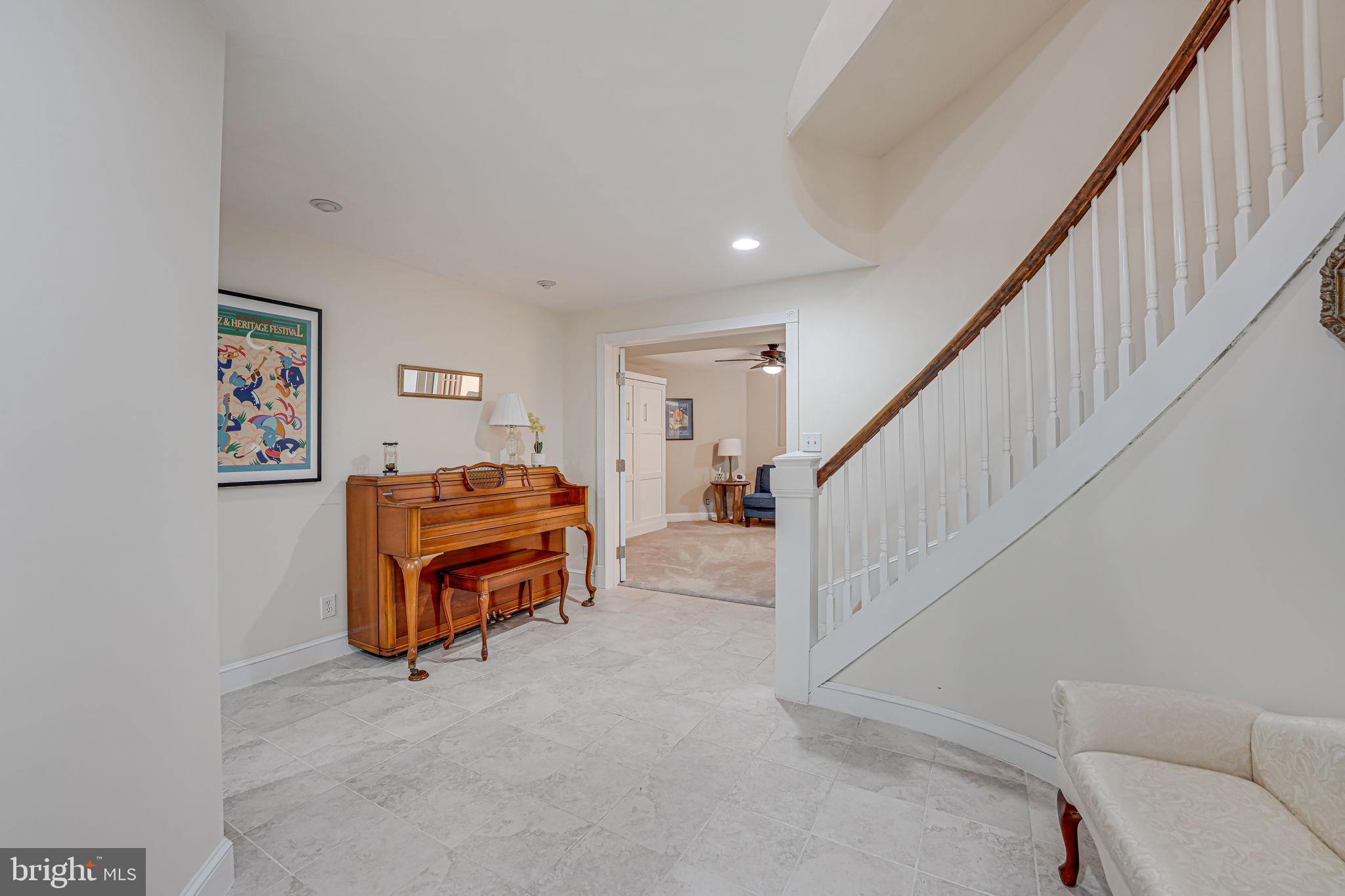 SEVEN LAKES - Residential