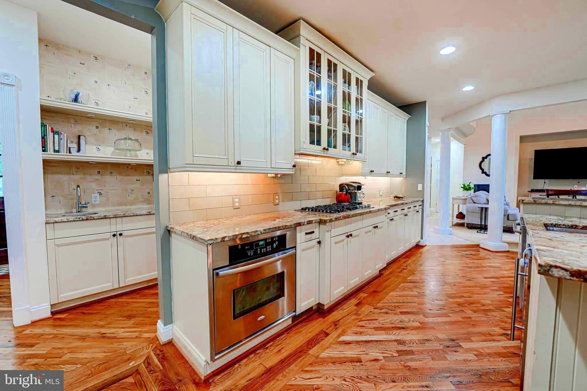 SEVEN LAKES - Residential