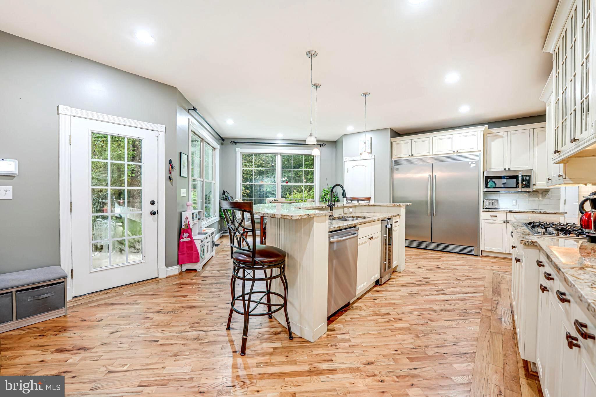 SEVEN LAKES - Residential