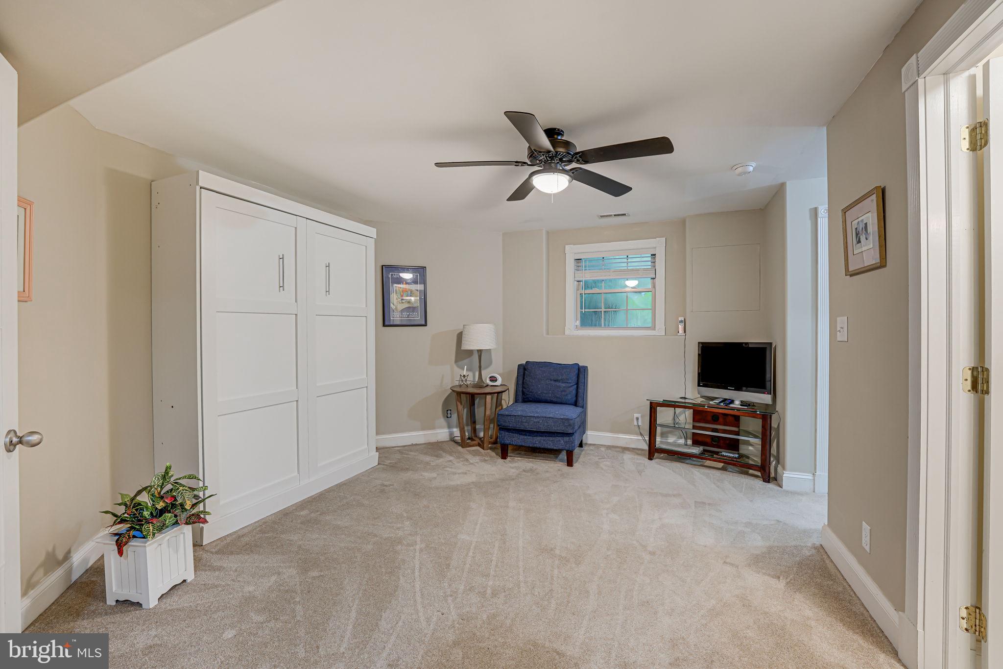 SEVEN LAKES - Residential