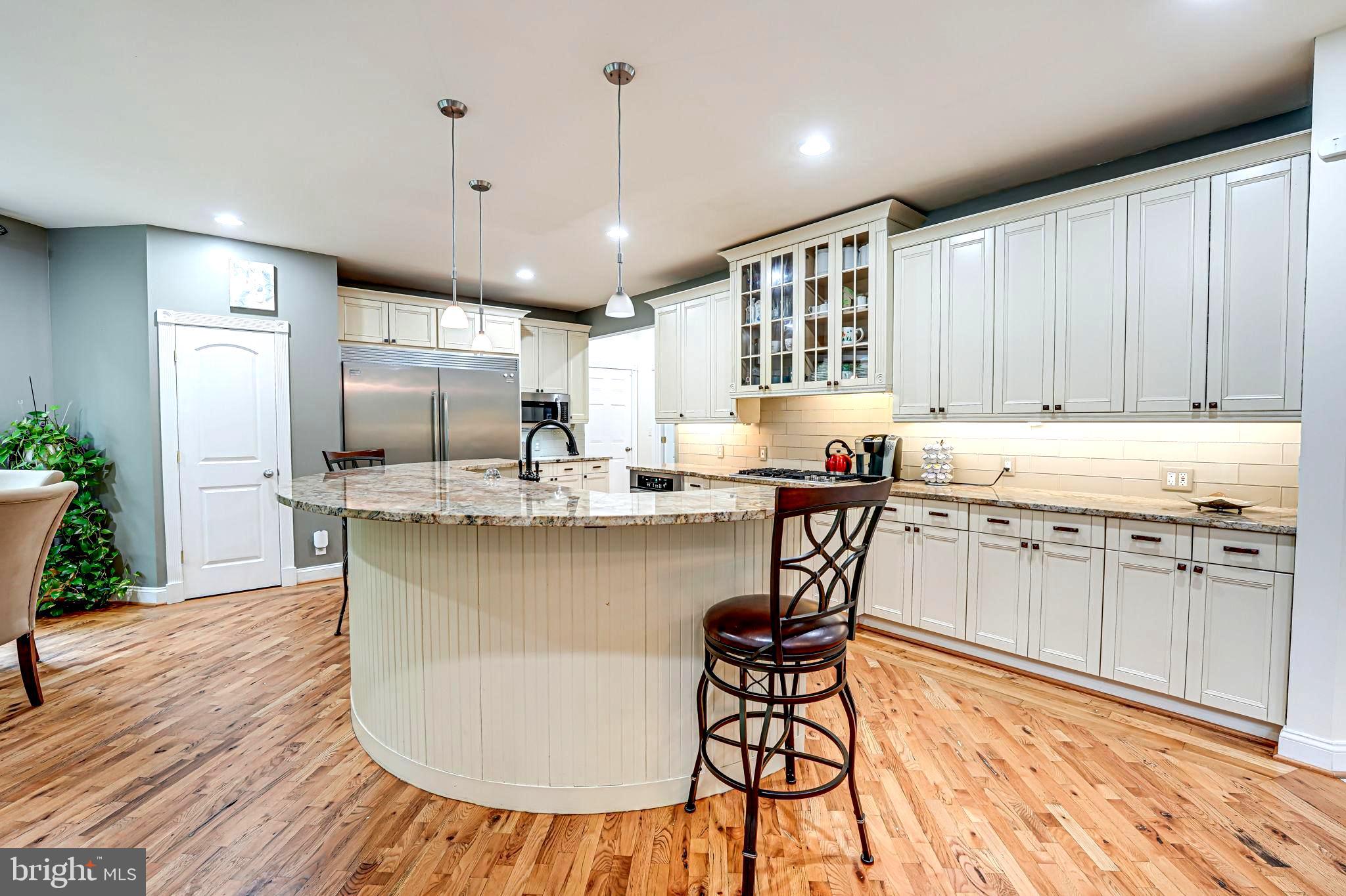 SEVEN LAKES - Residential