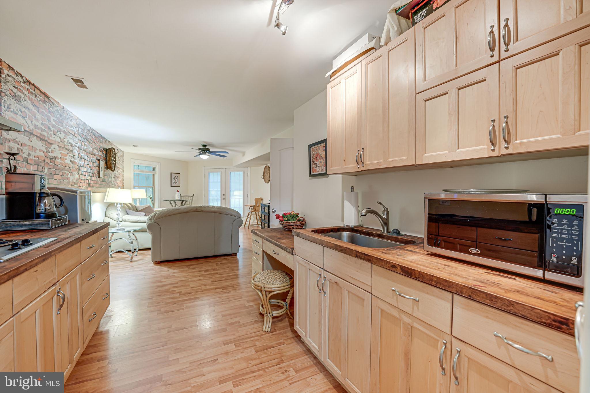 SEVEN LAKES - Residential