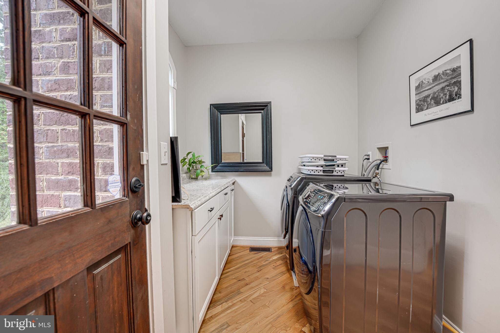 SEVEN LAKES - Residential