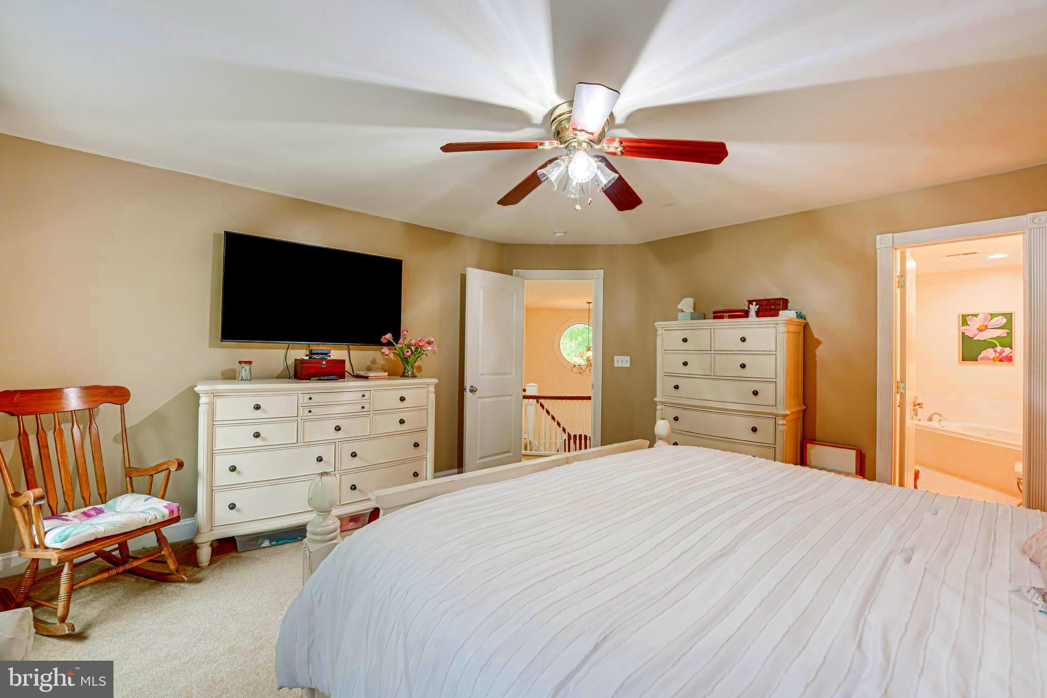 SEVEN LAKES - Residential