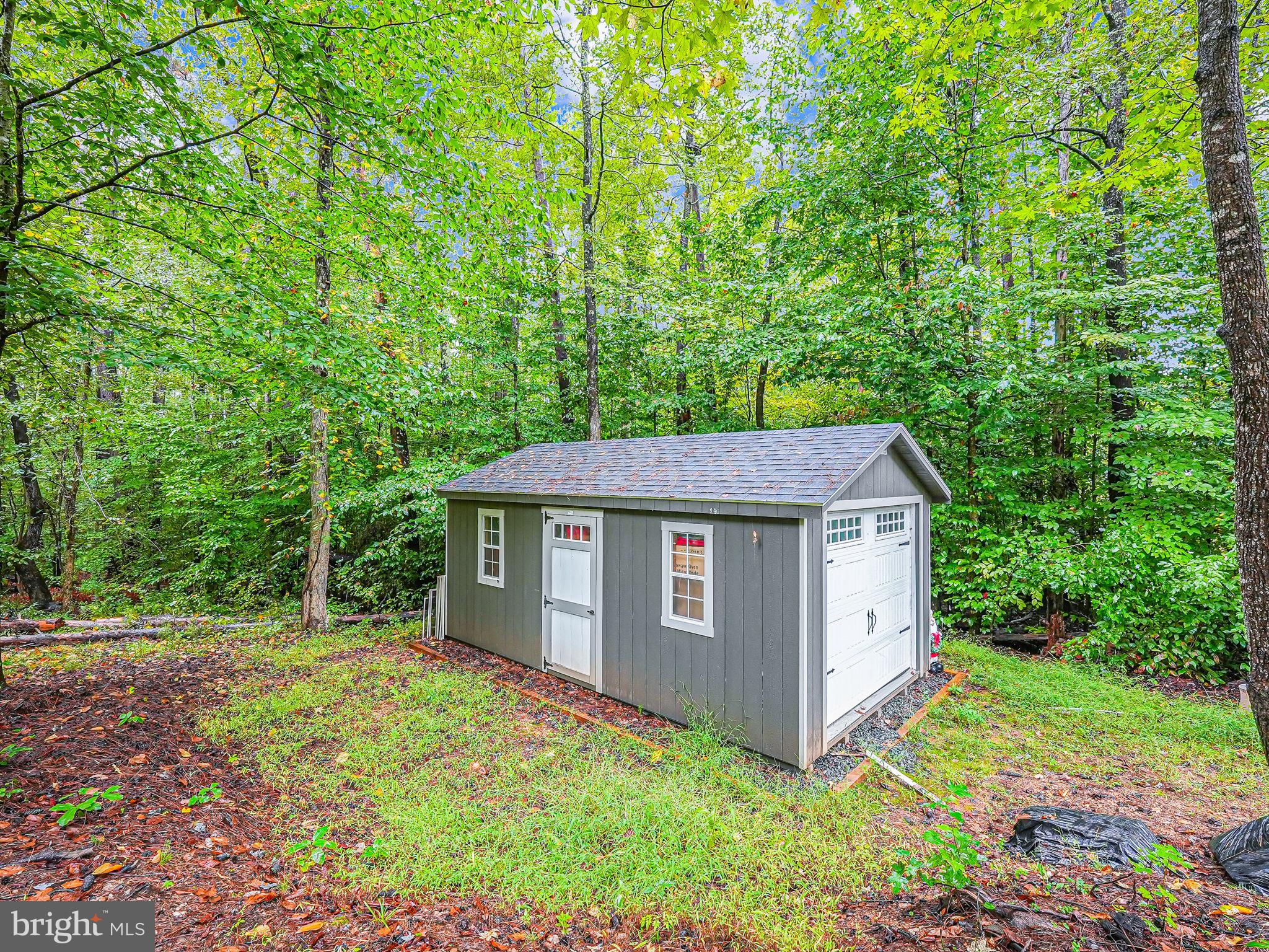 SEVEN LAKES - Residential