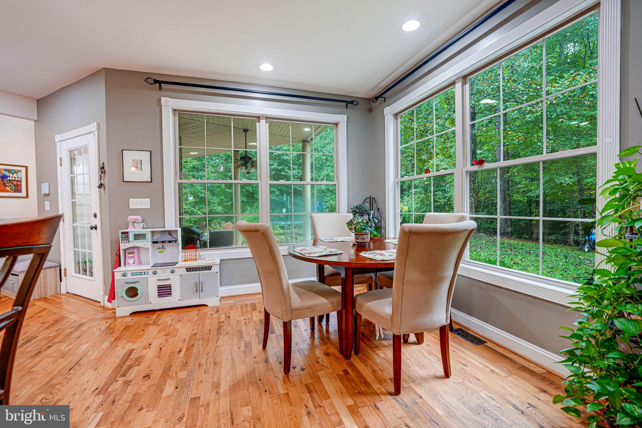 SEVEN LAKES - Residential