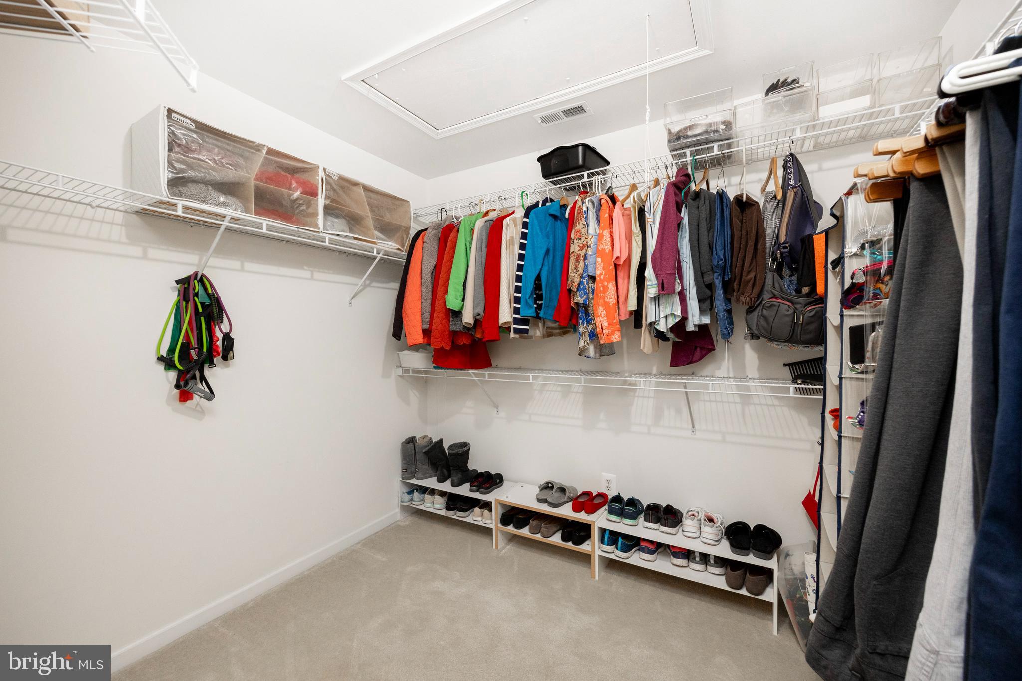 RIVERCREST - Residential