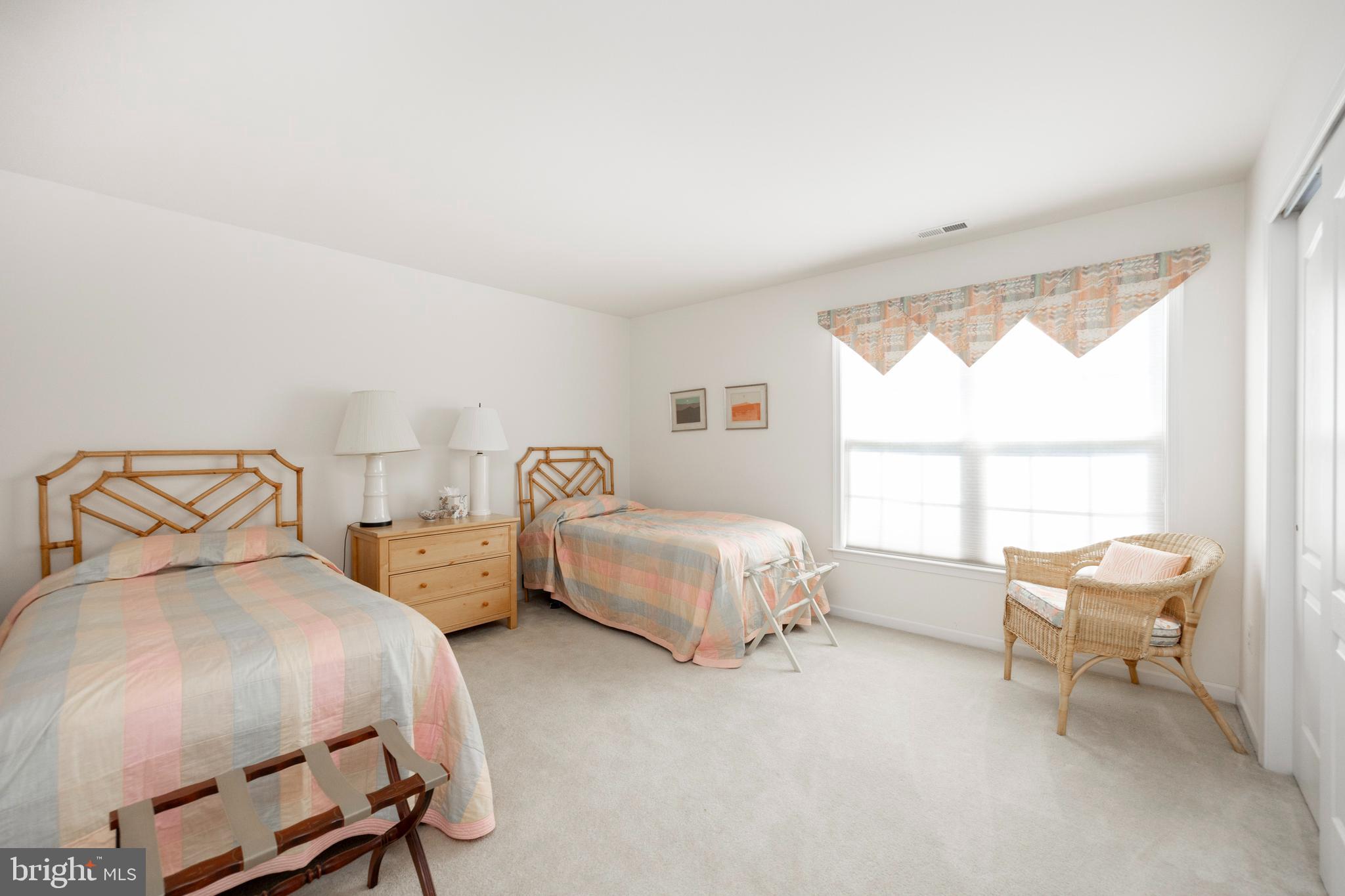 RIVERCREST - Residential