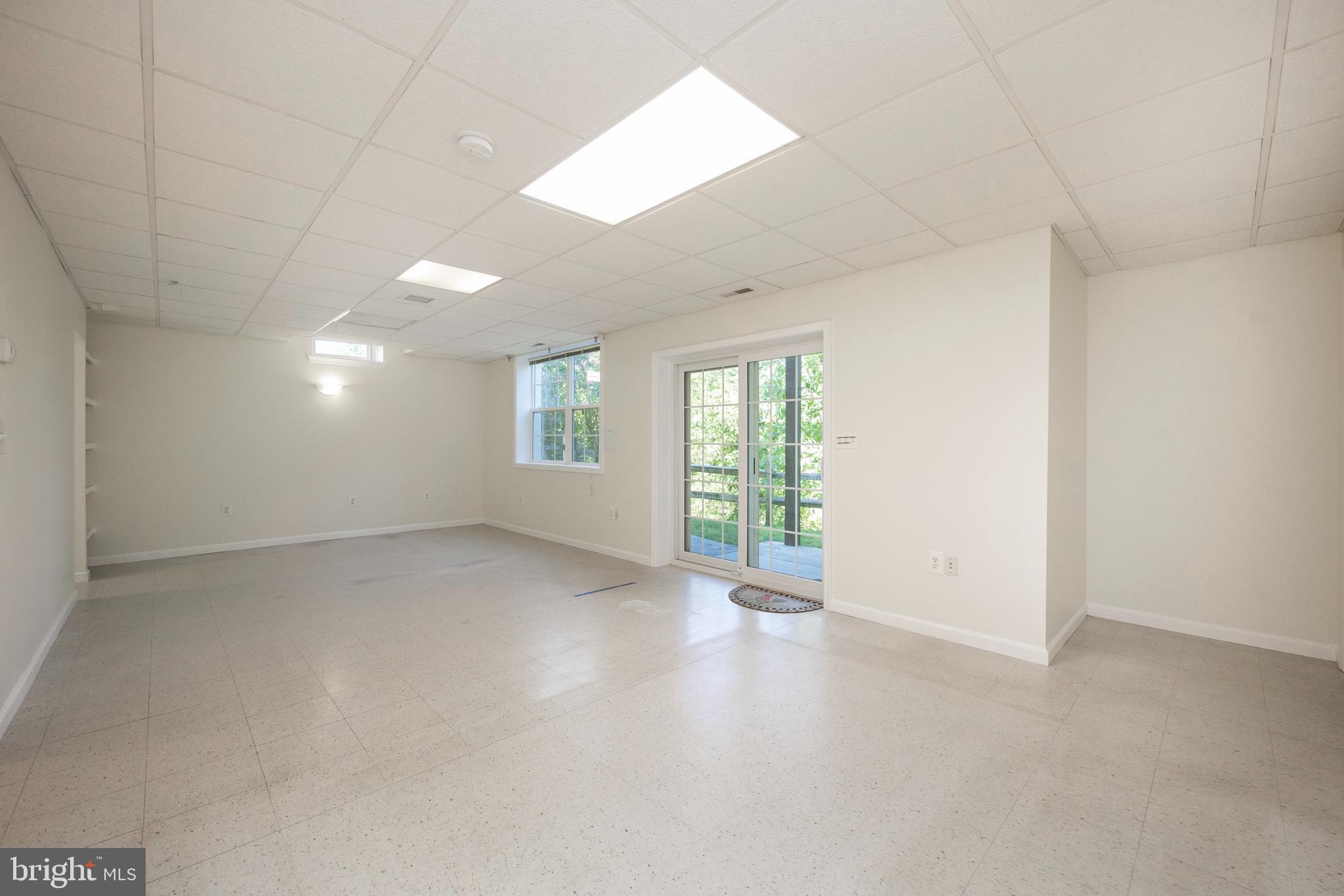 RIVERCREST - Residential