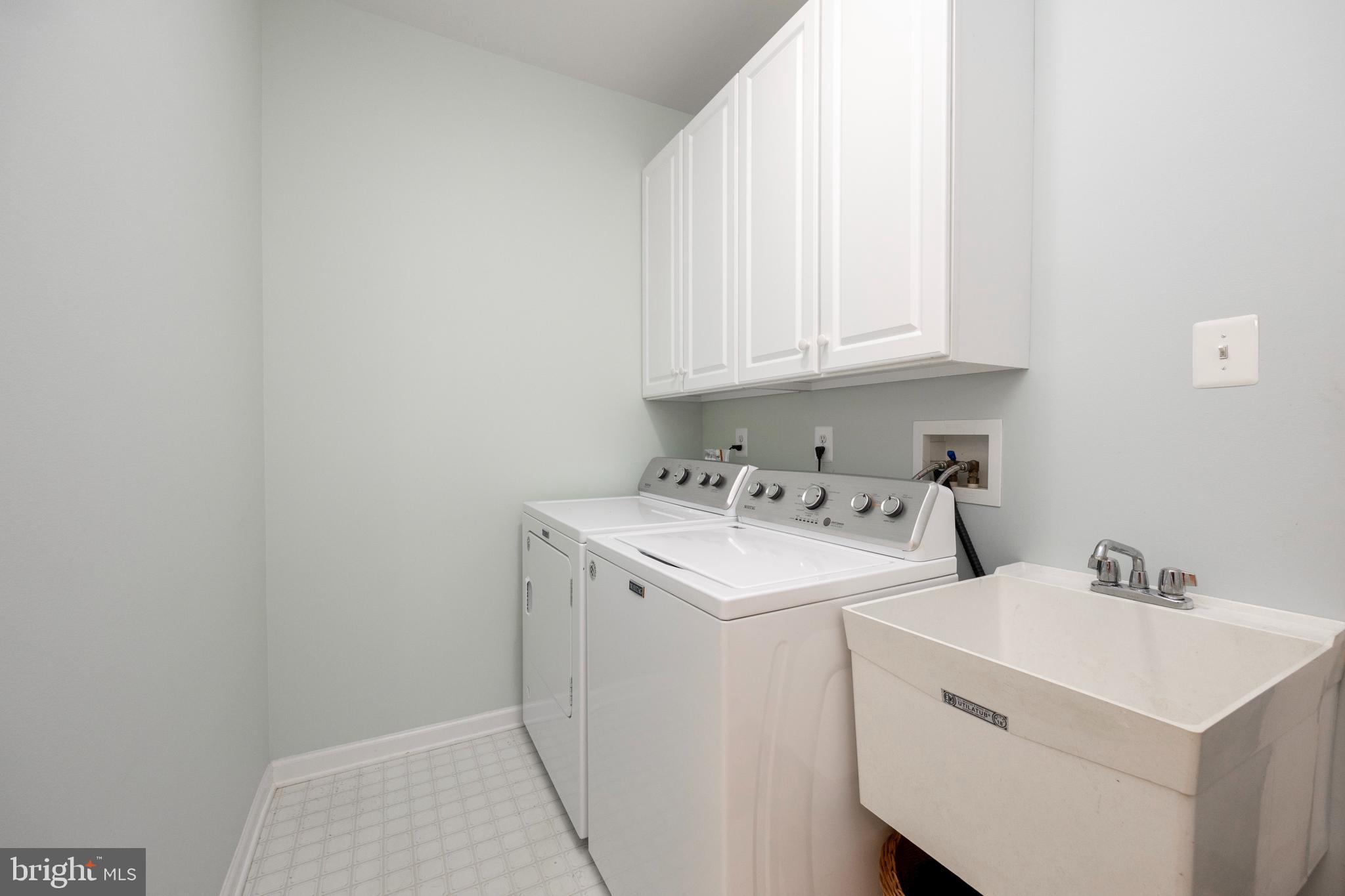 RIVERCREST - Residential