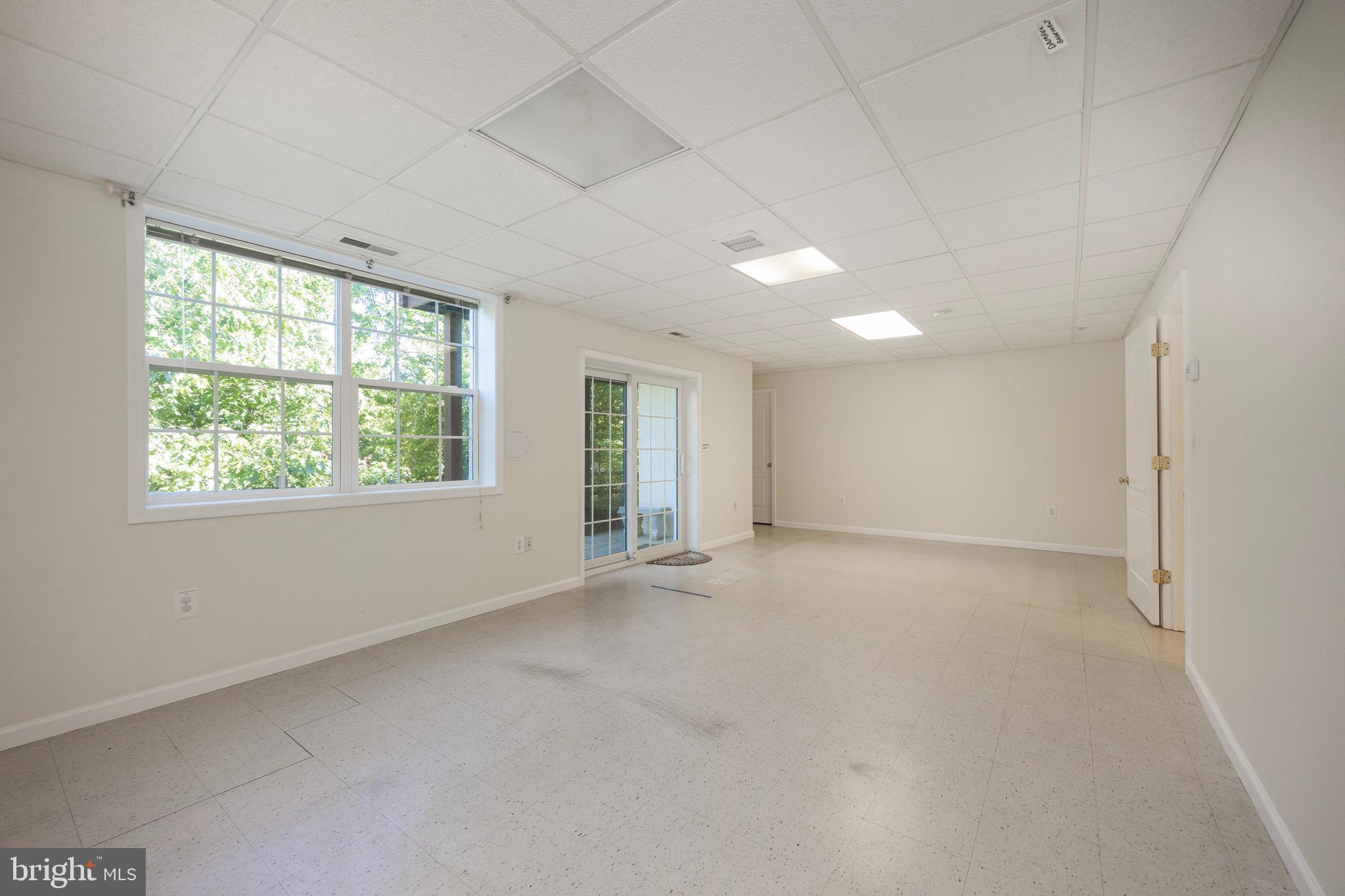 RIVERCREST - Residential