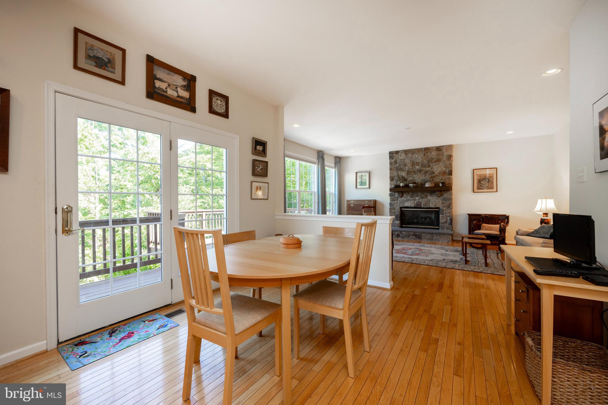 RIVERCREST - Residential