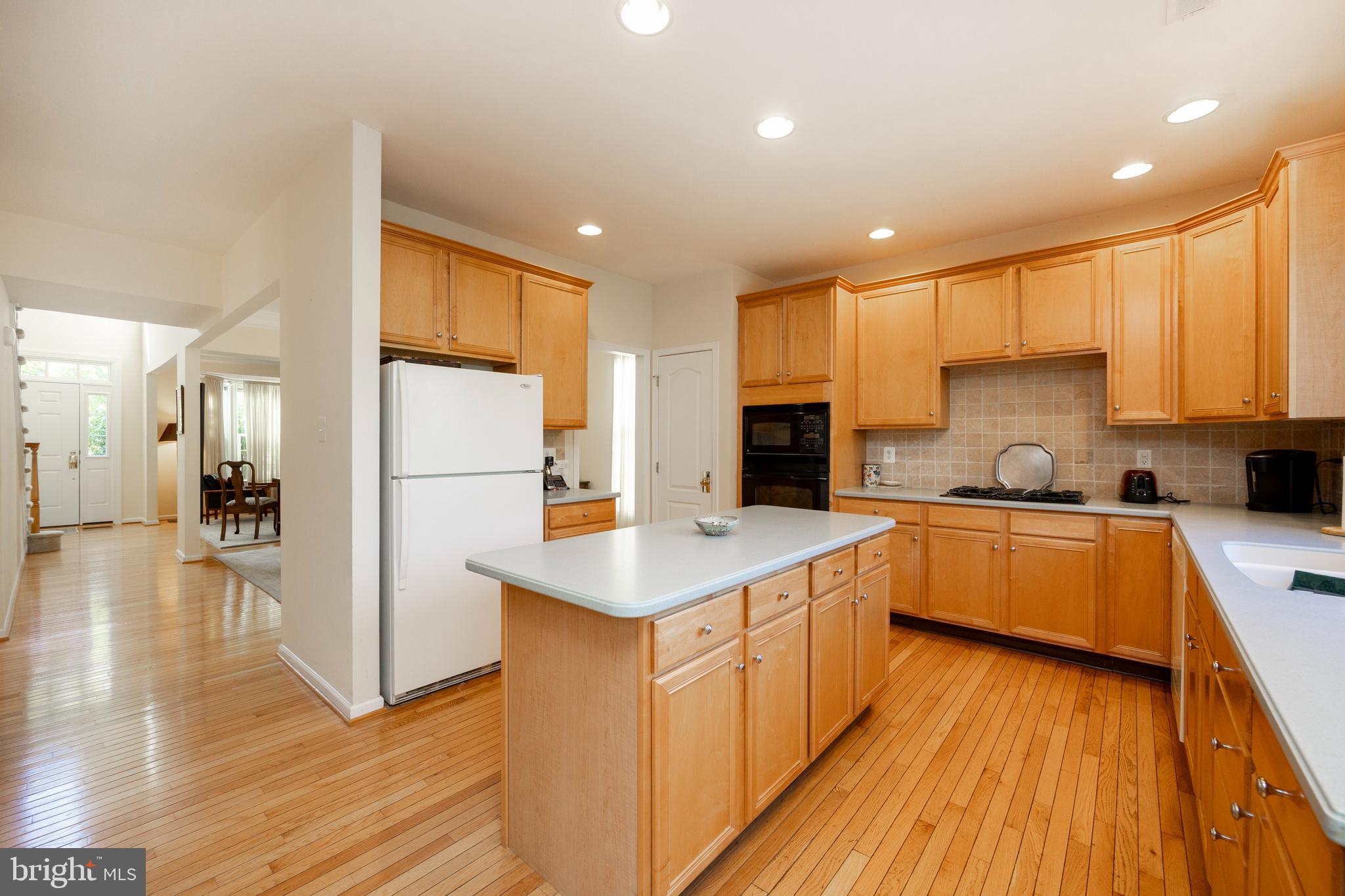 RIVERCREST - Residential