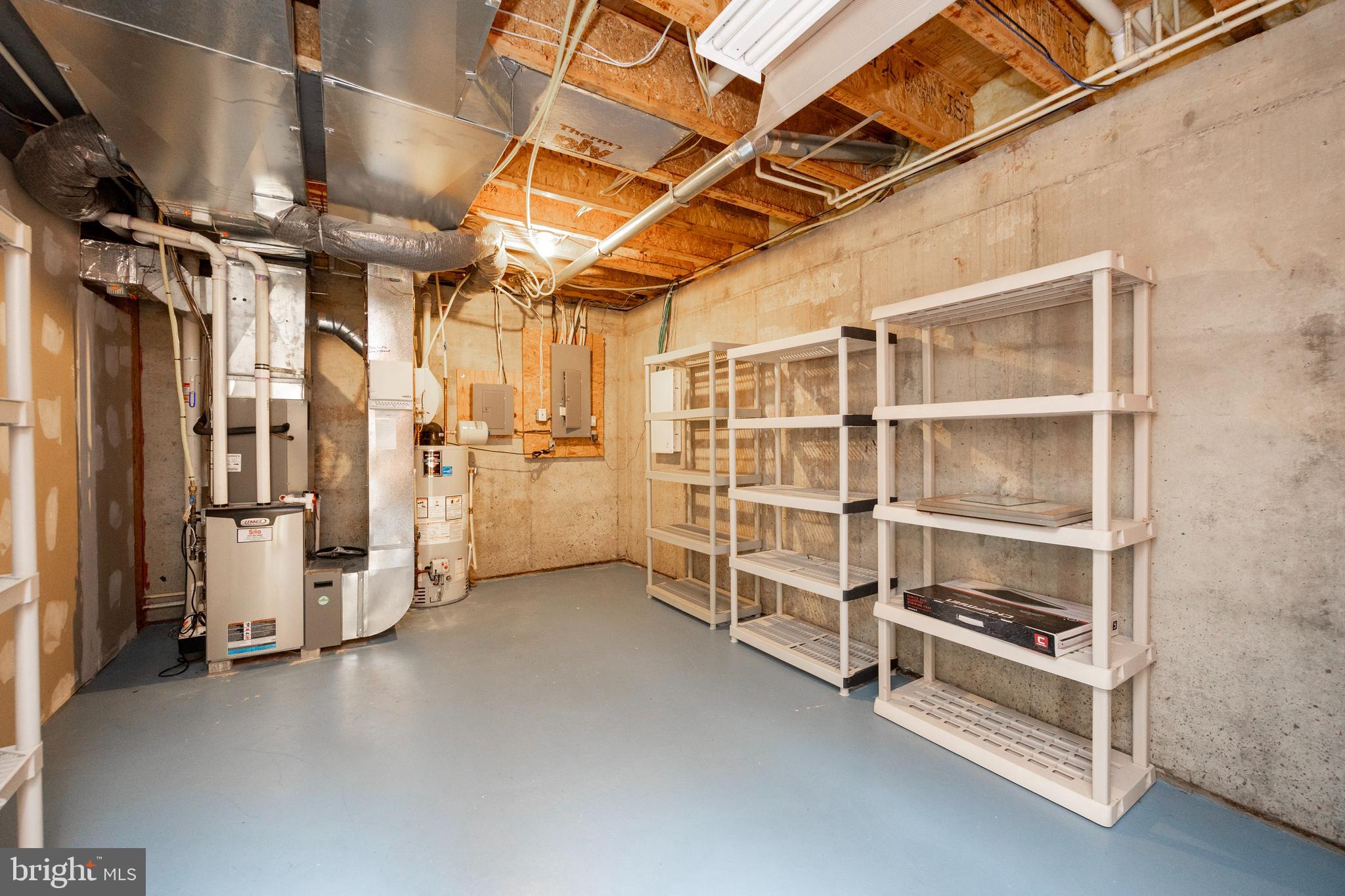 RIVERCREST - Residential