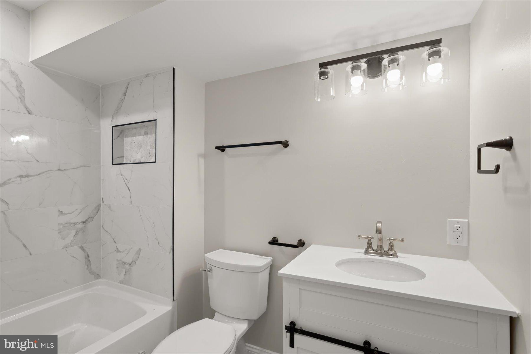 HAMPDEN HISTORIC DISTRICT - Residential